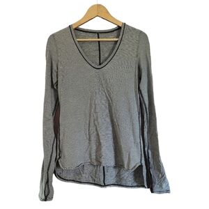 Lululemon Yogini 5 Year Long Sleeve Scoop Neck Pullover  T Shirt Stripe